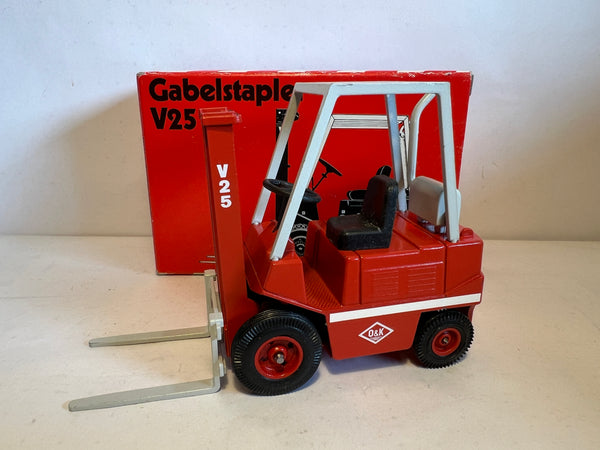 O&K V 25 Gabelstapler 1:25 von NZG 173 OVP