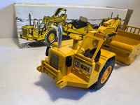 Caterpillar 621 Scraper 1:50 von NZG 122 OVP