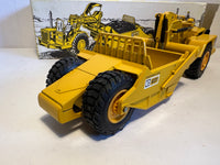 Caterpillar 621 Scraper 1:50 von NZG 122 OVP