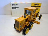 Caterpillar 12 G Grader 1:50 von NZG 150 OVP