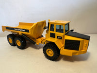 Volvo BM A 35 Muldenkipper 1:50 von Joal 238