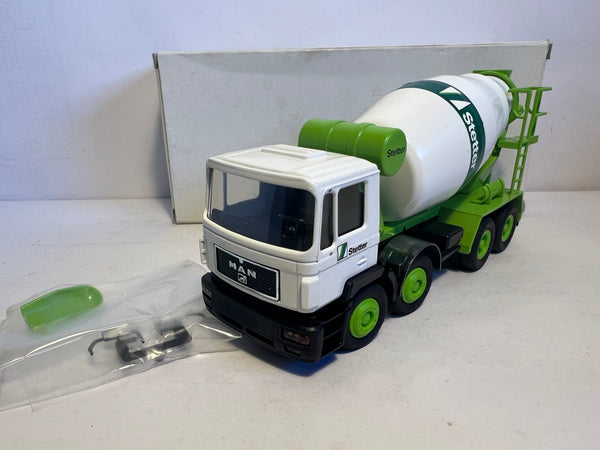 MAN F 2000 4-Achs Stetter Betonmischer 1:50 von Conrad OVP