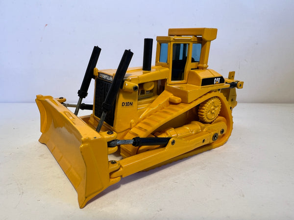 Caterpillar D 10 N Planierraupe 1:70 von Joal 220