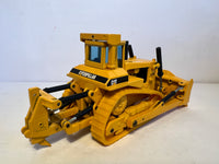 Caterpillar D 10 N Planierraupe 1:70 von Joal 220