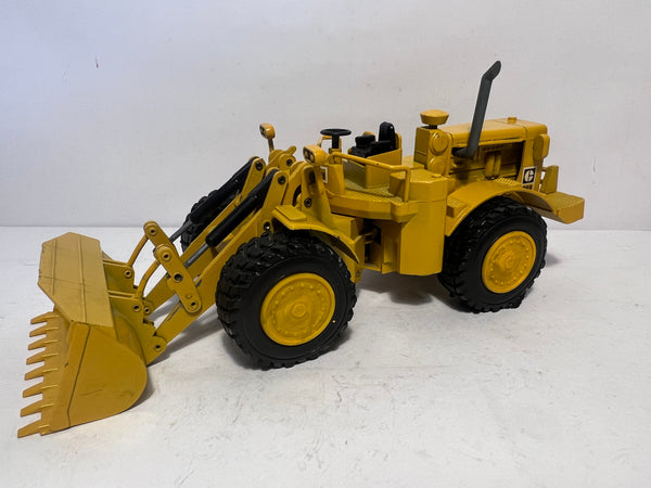 Caterpillar 988 A Radlader 1:50 von NZG 134